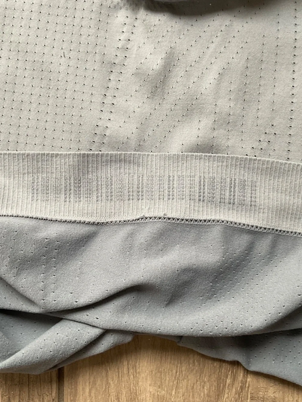 Athleta Perforated Textured Tank - Picture 6 of 6